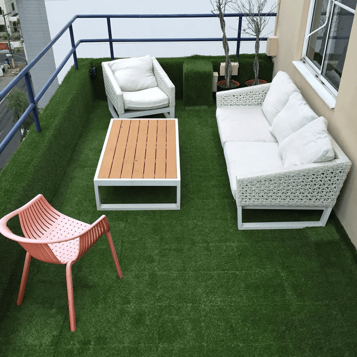Rooftop balcony decorated with artificial turf from CGT Urban Turf Collection